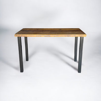 Bureau en bois récupéré à planches droites