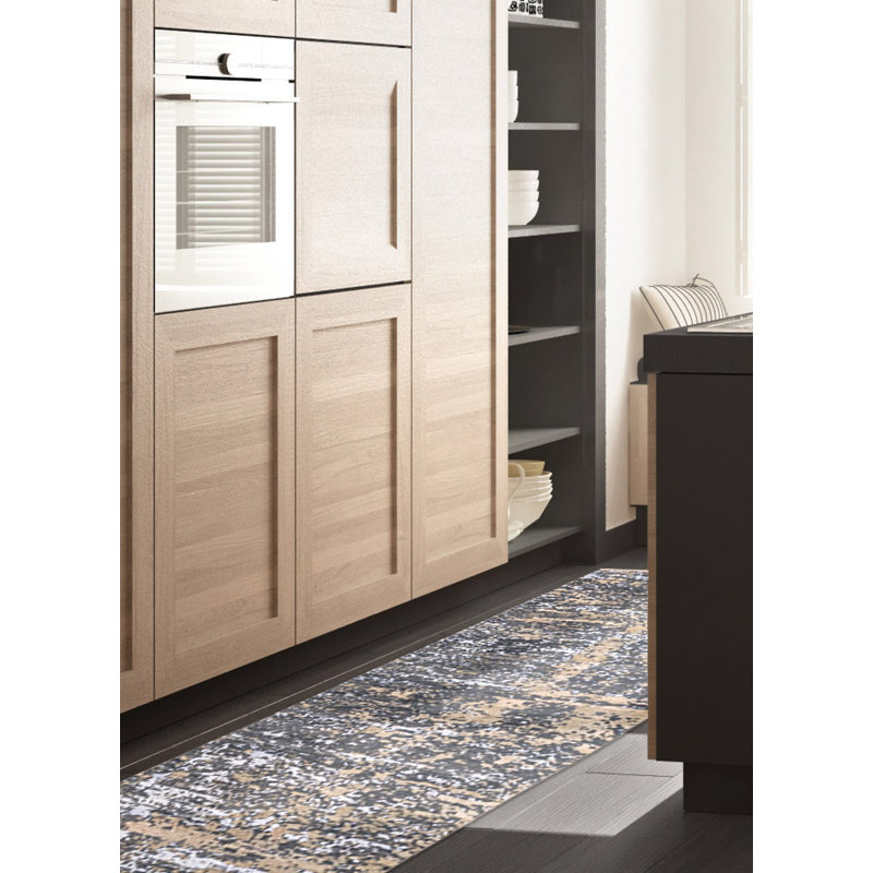 Tapis gris anthracite Legacy 2 pi 6 po x 10 pi 3 po