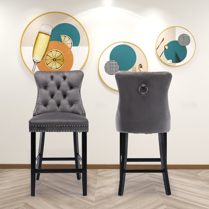 Tabouret de bar 27,2 po Avyonna, Gris, Noir