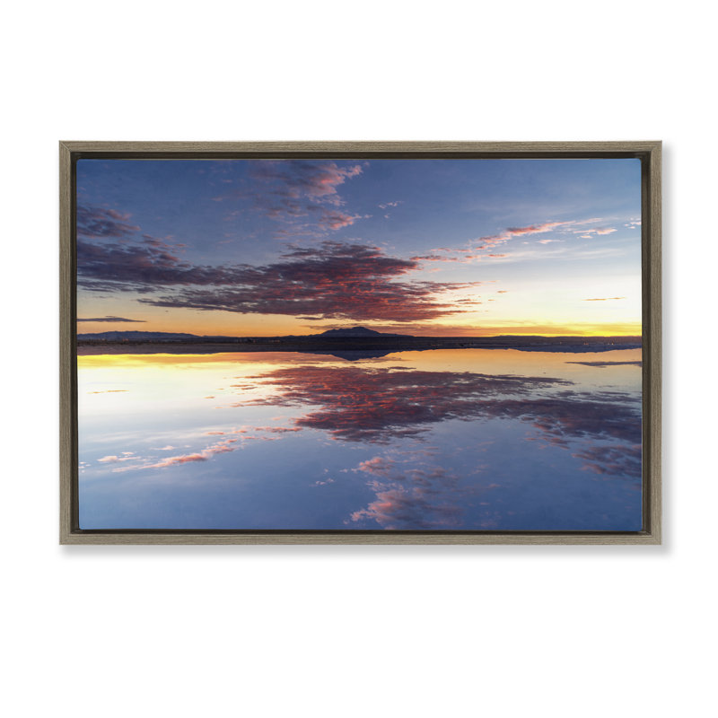 Cadre flottant Calm Sunset Reflection, design par Robin Vandenabeele, H 17 po x l 25 po, Cadre flottant orme Montalcino