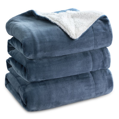 Couvre-lit Sherpa Bedsure GentleSoft ™ - couverture épaisse pour lit toutes saisons - cadeau idéal pour les étudiants