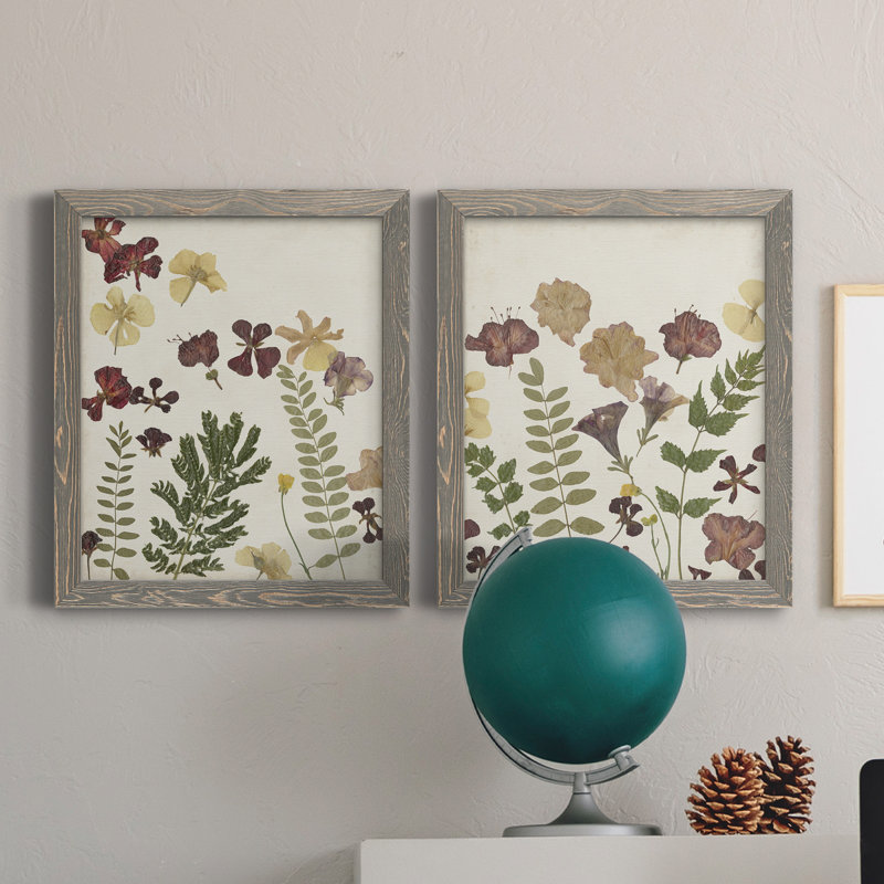 Pressed Flower Arrangement I - Ensemble de 2 reproductions d'art, Toile avec cadre gris, H 20 po x l 17 po x P 1 po