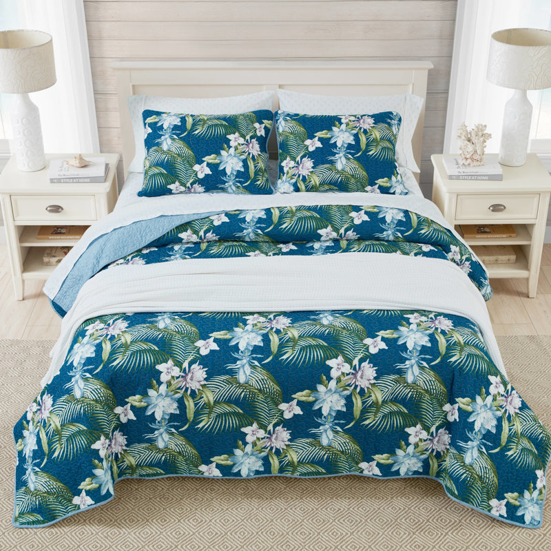 Tommy Bahama Southern Breeze Blue Cotton Reversible Quilt Set, King Quilt + 2 King Shams