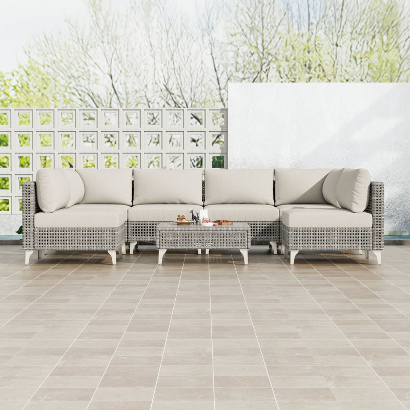 Ensemble de conversation de patio en osier 7 pièces avec canapé modulaire, coussins et table basse pour le jardin ou la cour