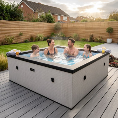 Wave Garda | 6-Person Eco Foam Hot Tub | Square | Wi-Fi Integrated Heater