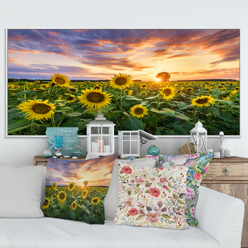 Champ de tournesols en fleurs - Photographie sur toile, H 8 po x l 12 po x P 1 po, Cadre blanc