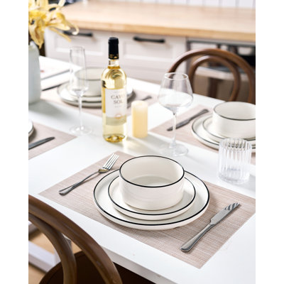 18-Piece Porcelain Dinnerware Set - Service For 6