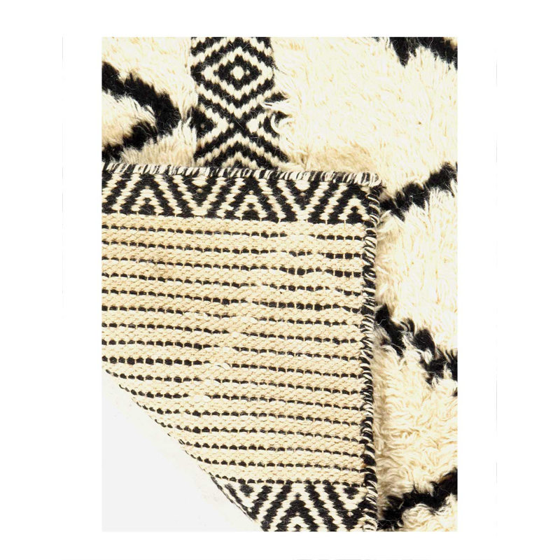 Ivory Moroccon 2'x 2'4"