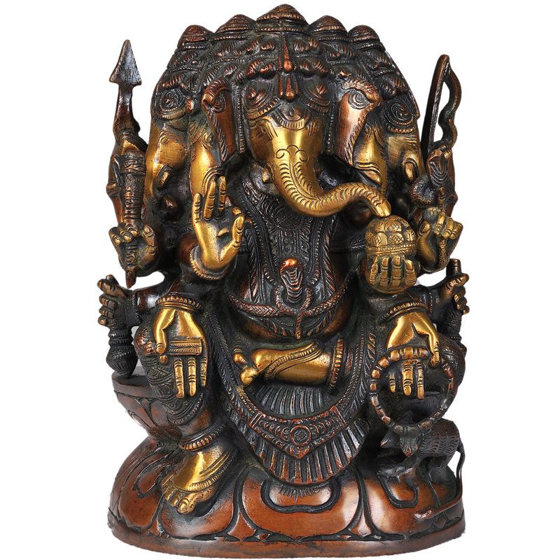 Cinq têtes de Ganesha assis à Lalitasana
