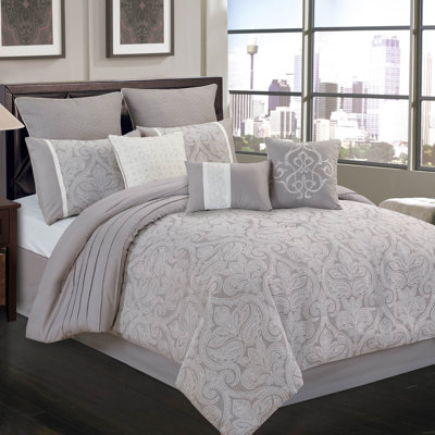  Winthrop Comforter Set