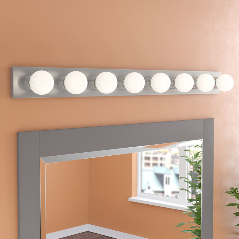 Huit lumières murales / salle de bain de la génération centrale Lighting , Acier inoxydable brossé