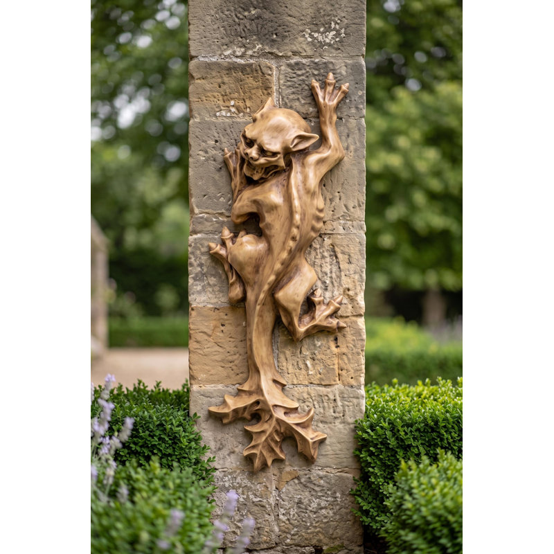 Catgoyle on the Loose Statue