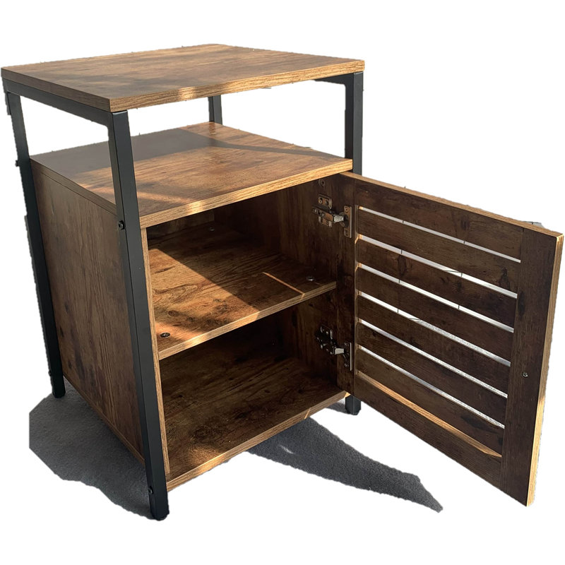 Halia 40cm W Iron Bedside Table