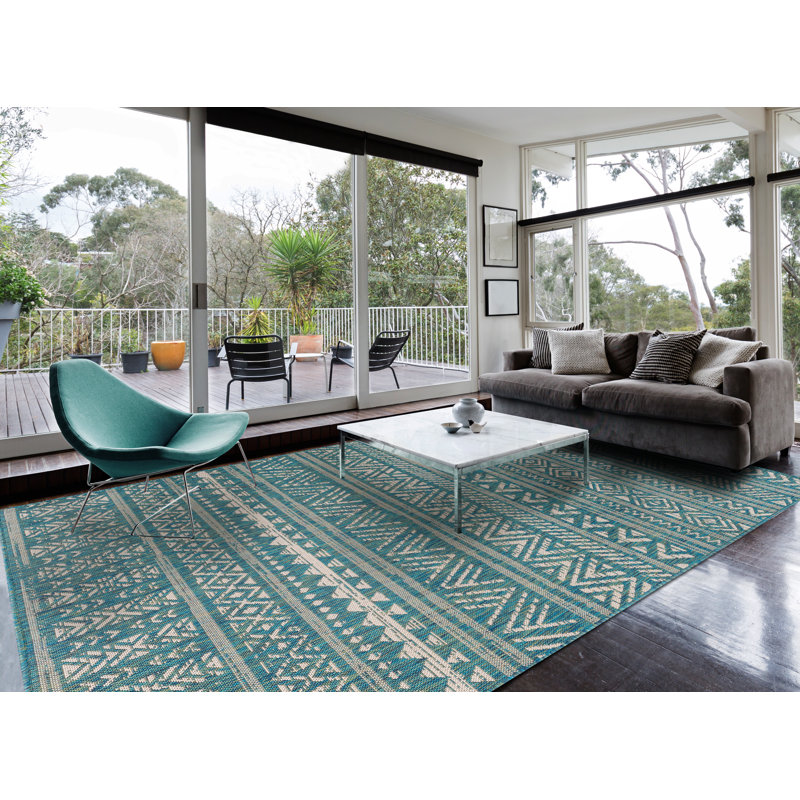 Ilayna Indoor / Outdoor Rug, Rectangle 6'5" x 9'