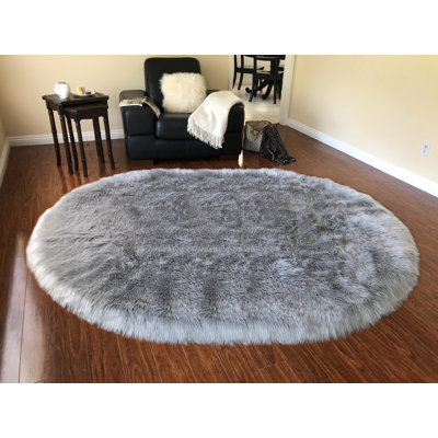 Tapis gris clair Whitcher