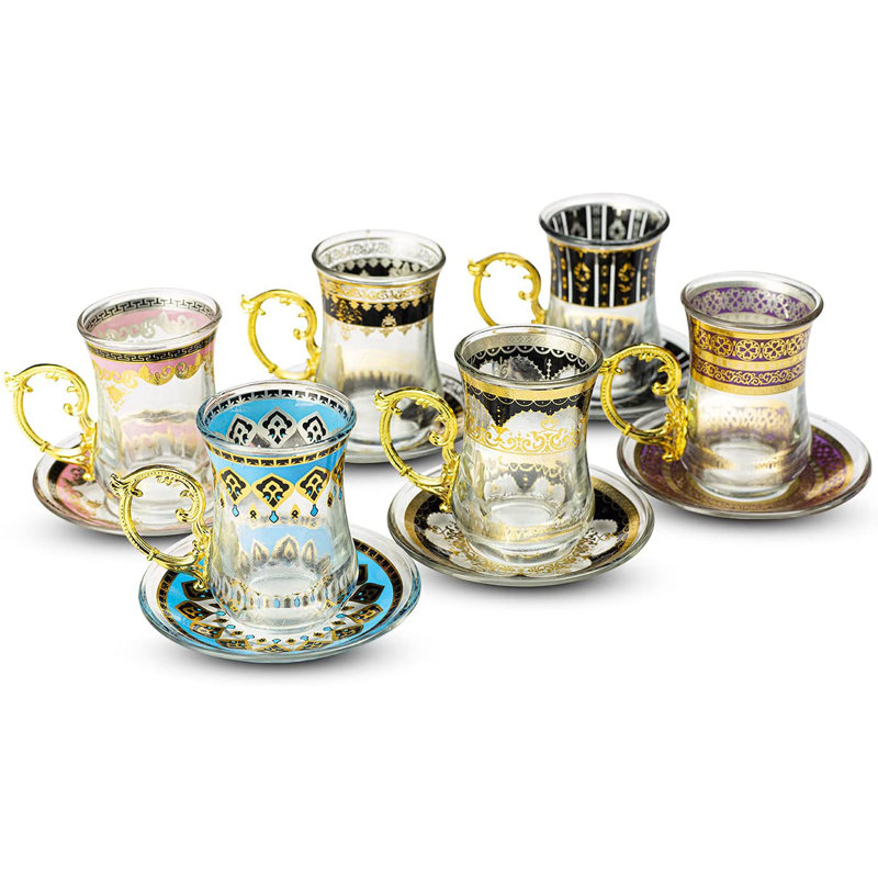 Tasse à thé et soucoupe
