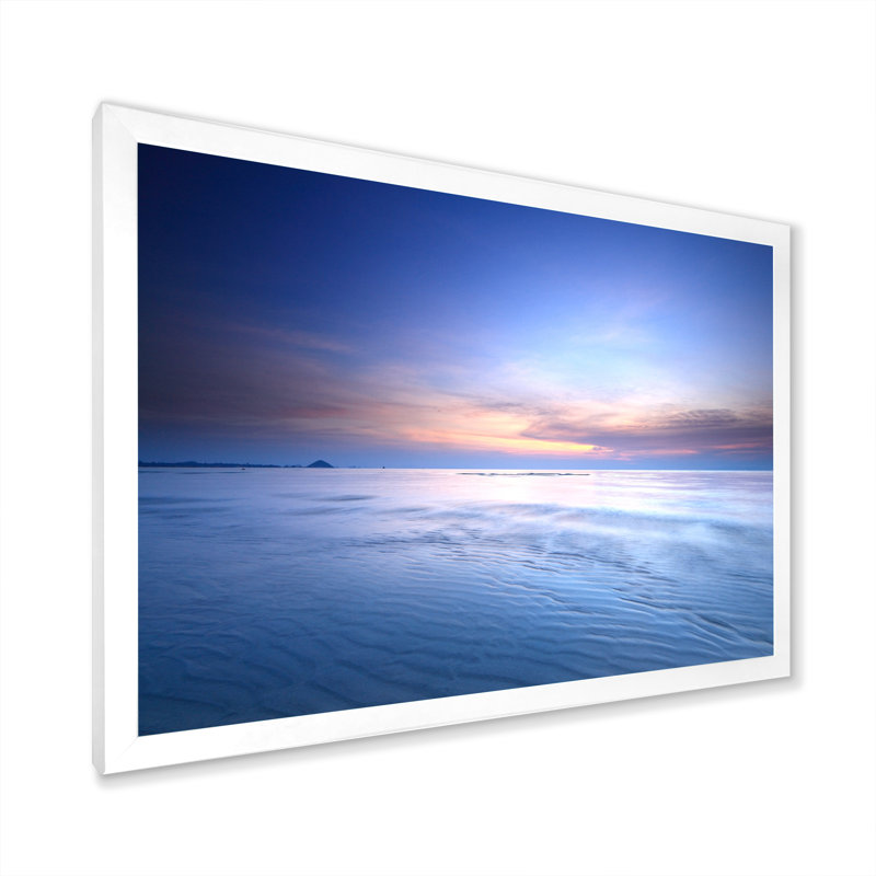 «Beach Sunrise With Dramatic Sky V», reproduction sur toile, H 24 po x l 36 po x P 1 po, Cadre de coin blanc fermé