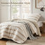 Couette 2 places (lit simple/lit simple XL) à rayures teintées, tons neutres, ambiance décontractée, confort optimal, microfibre, indice de chaleur standard 100, entretien facile, taupe