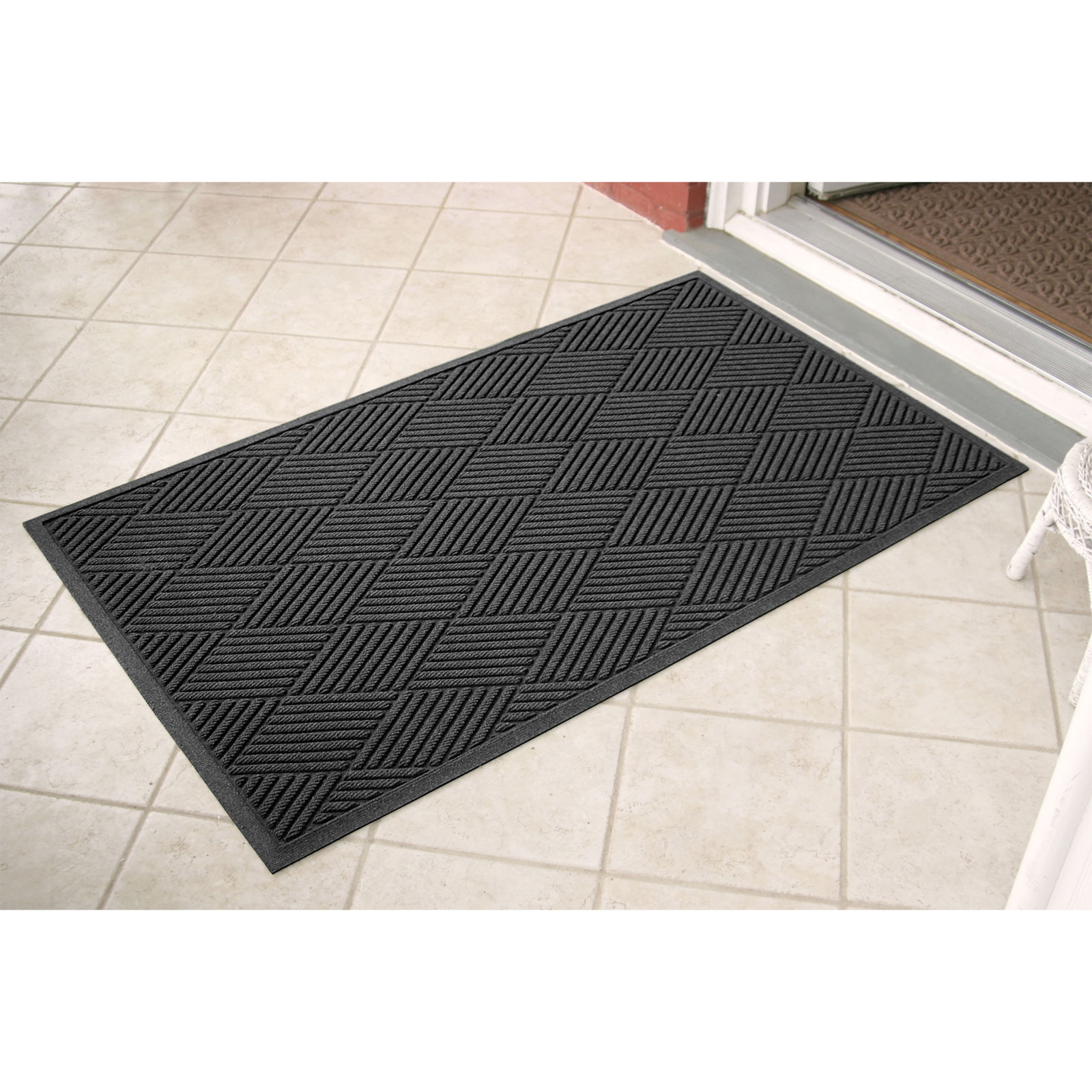 WaterHog® Diamonds Non-Slip Doormat, Charcoal, Rectangle 2' x 3'