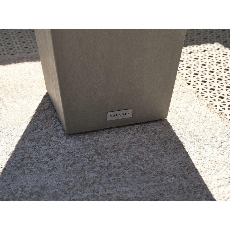 Pot à fleurs Pure Series Midland, H 30 po x l 15,25 po x P 15,25 po, Gris anthracite, 1