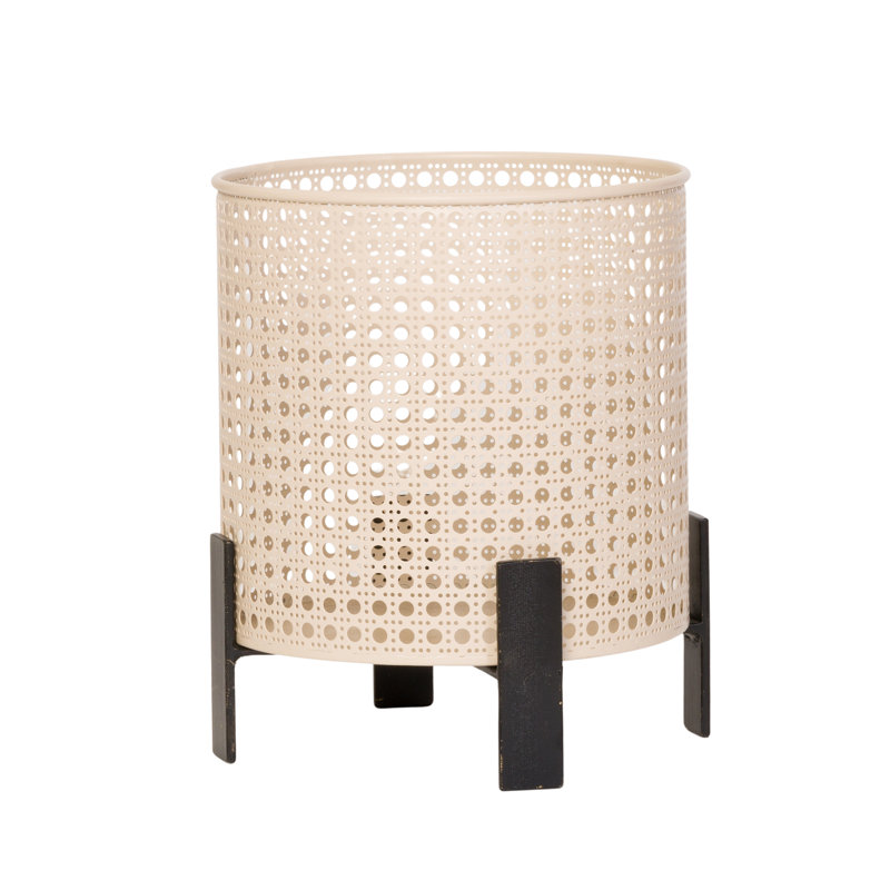 Pot à fleurs d'intérieur en métal Izzy Boho avec base en métal à 4 pieds, H 10 po x l 9 po x P 9 po