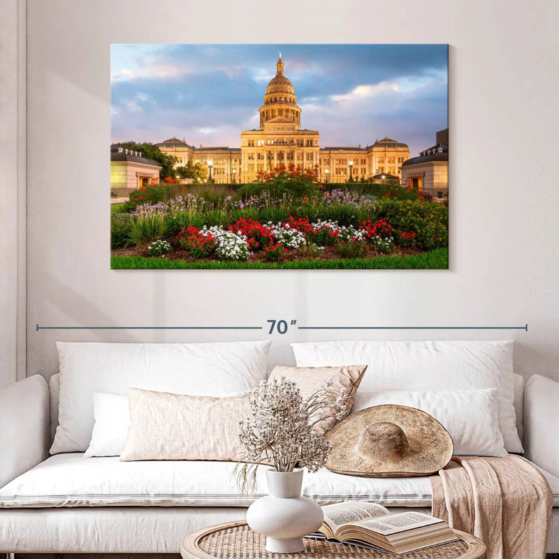 Nicci, Texas State Capitol, H 32 po x l 48 po
