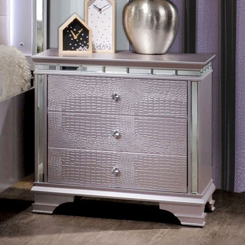 Lyanna 28.75'' W Solid Wood Nightstand