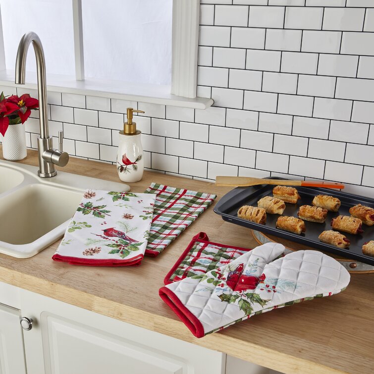 Dolly Parton Kitchen 6Pc Floral Linen Set - 2- Potholders, 2- Oven Mitts,  2- Towels