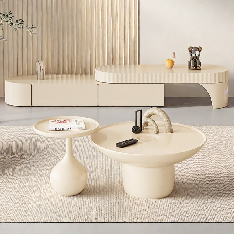 Combinaison meuble télé de style crème avec table basse