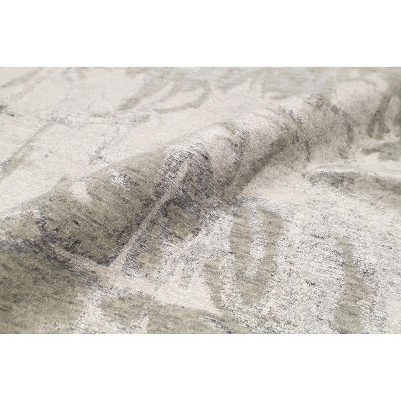 Area Rug in Gray, Rectangle 8'1" x 9'11"