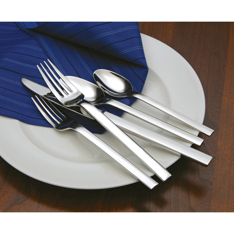 Noval Round Bowls Spoons by Oneida (18/0)