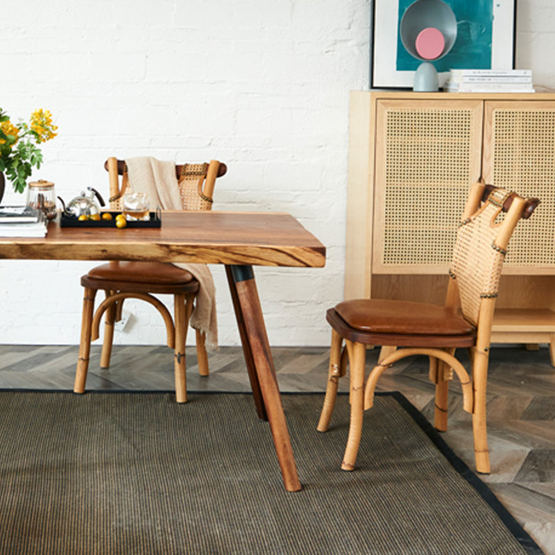 Table de salle à manger simple en bois de noyer rétro et durable