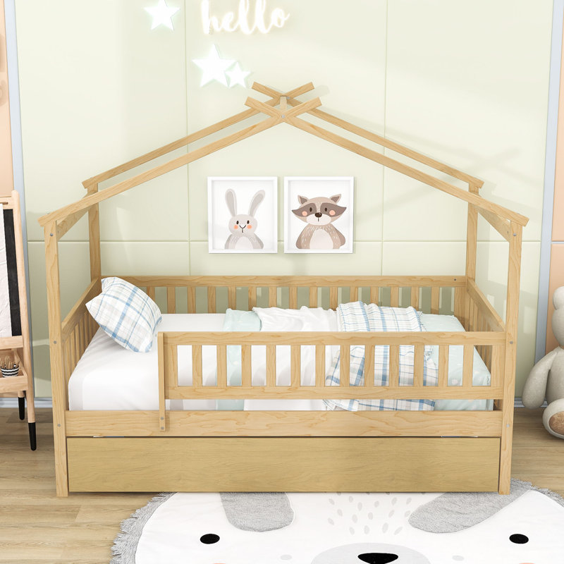 Dustee Wood Daybed with Slats, Natural, Twin