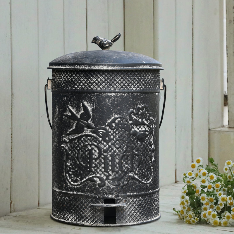 Poubelle vintage à pédale de 7,5 litres (2 gallons) avec couvercle, sac poubelle et poignée, style rustique, noire., Noir