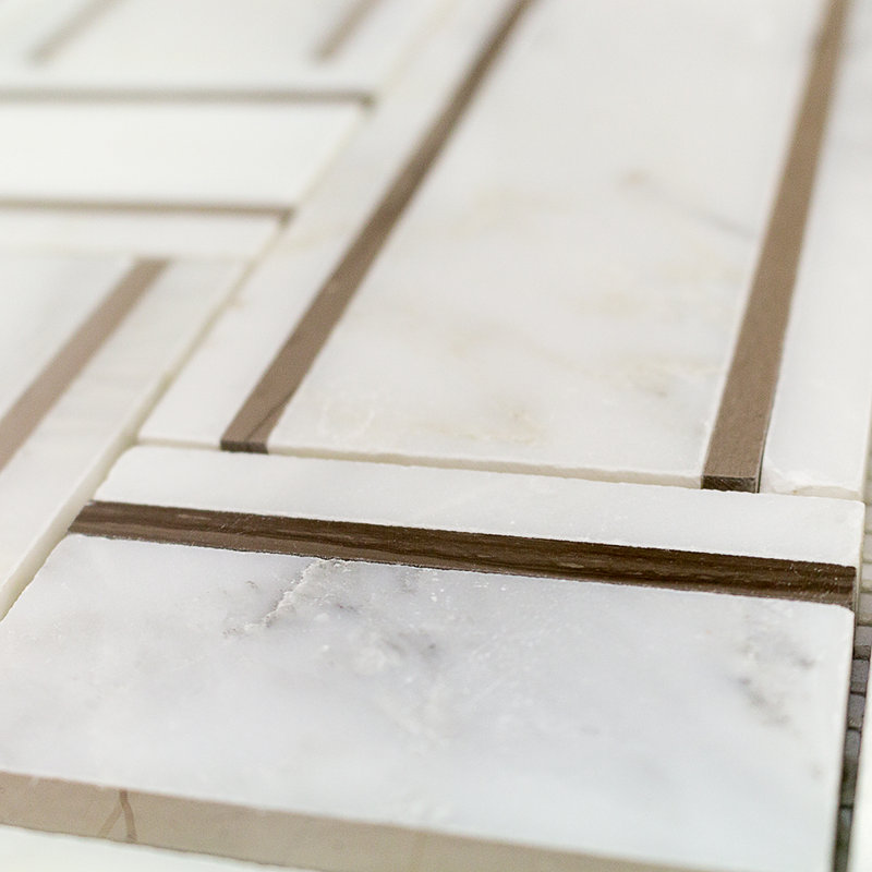 Mingle Random Sized Marble Basketweave Mosaic Wall Tile