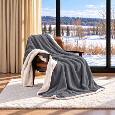 Reversible Sherpa Fleece Fur Thick Blanket