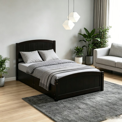 Lit simple en bois avec tiroirs de rangement et tête de lit