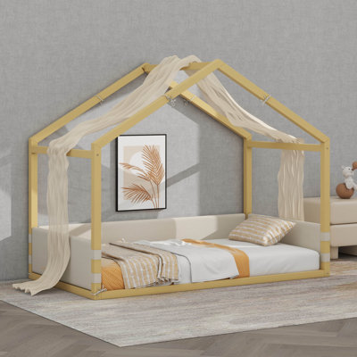 Lit à baldaquin avec auvent en gaze respirant, structure de lit plateforme simple en bois avec panneaux latéraux rembourrés