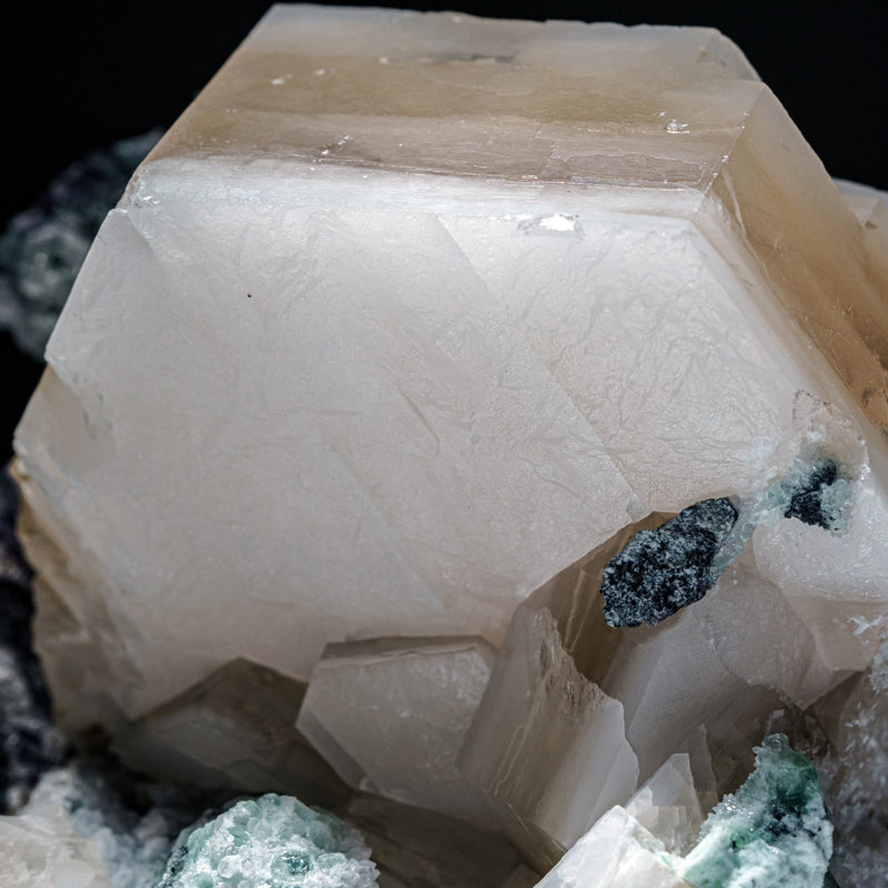 Calcite blanche / grise de la mine Huanggang, Kèshíketéng Qi, Chifeng, Mongolie intérieure, Chine