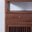 Armoire en bois de noyer avec deux portes et deux tiroirs