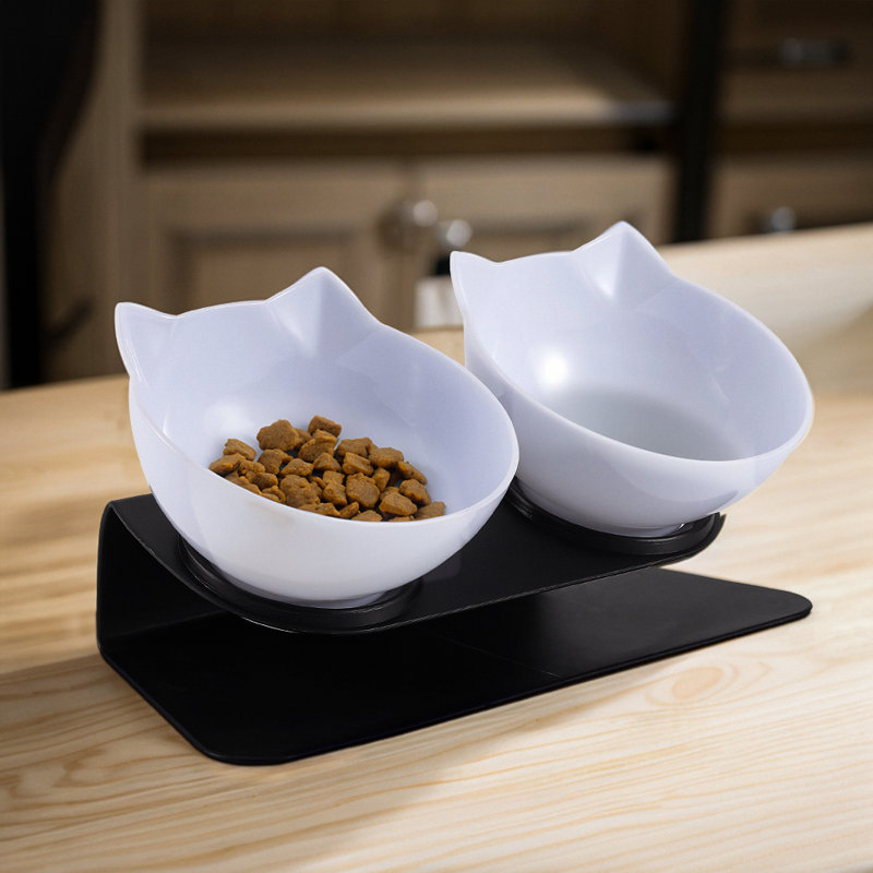Elevated Feeder, Black/White
