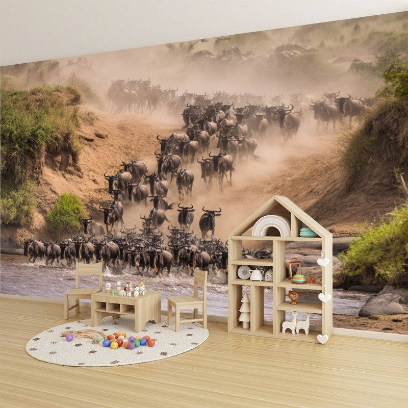 Adhésif mural amovible Peel and Stick Herd Wildebeest Crossing River Dusty, L 68,88 po x l 96 po