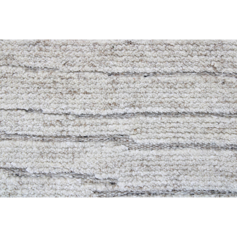 Area Rug in Black/Light Gray, Rectangle 4' x 6'