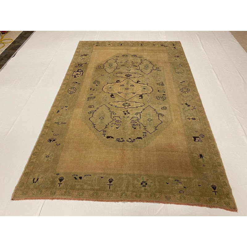 Tapis tribal 6 x 9 Anatolian