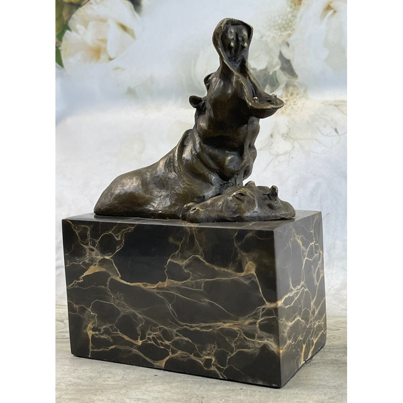 Sculpture miniature contenta hippopotame