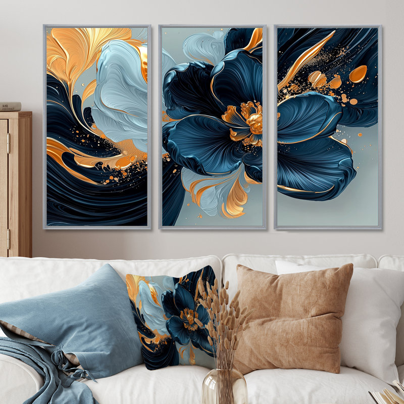 «Golden Arrangement» en velours bleu marguerites encre I - ensemble de 3 boutons d'or, H 28 po x l 36 po, Argent argent