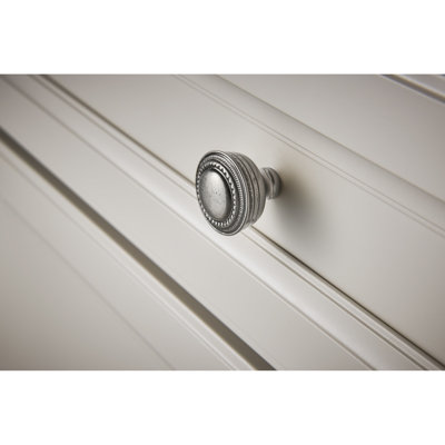 Contessa 1 1/4" Diameter Round Knob
