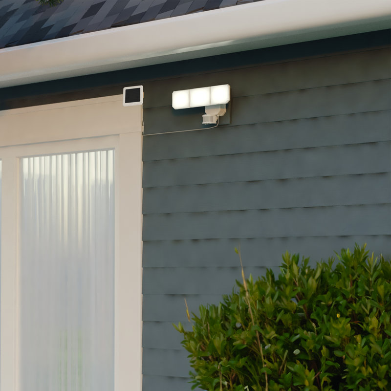 Dualux 3 - Head LED Battery Powered Dusk to Dawn Outdoor Security Area Light with Motion Sensor