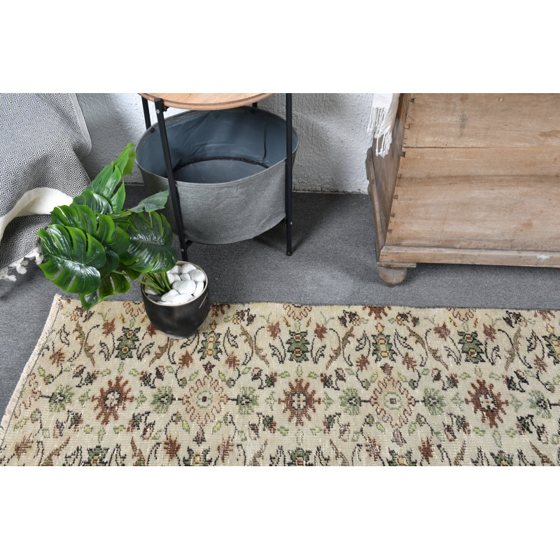 Tapis beige antique d'Anatolie antique idéal pour la chambre à coucher et les cadeaux décoratifs brun / beige