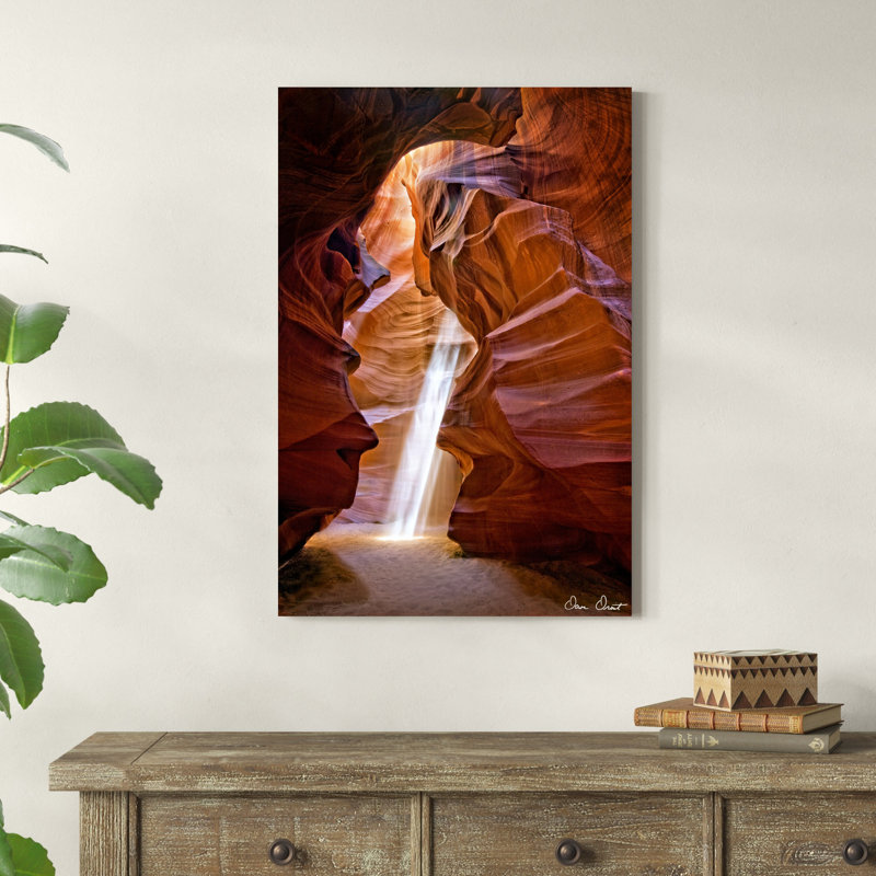 «Sun Shining Through Canyon III» par David Drost - photographie sur toile tendue, H 36 po x l 24 po x P 1,25 po